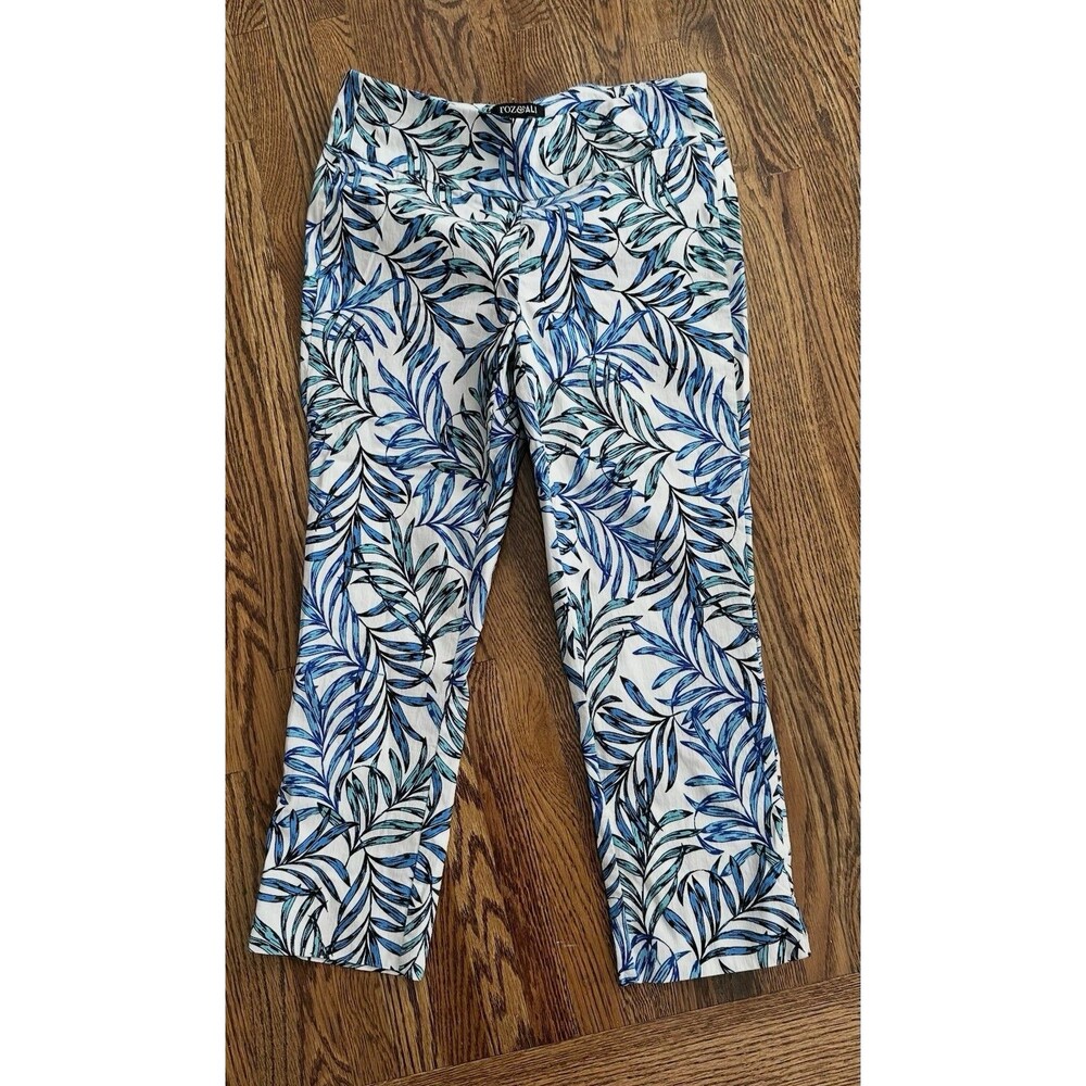 Roz & Ali Women's Yoga Capri Pants Size 6 Blue Stretch Pull On Excellent Cond